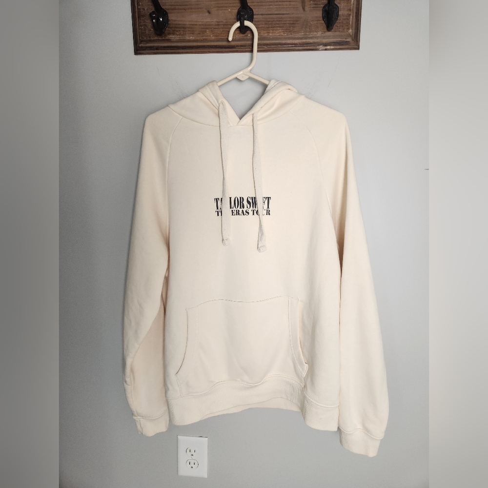 Taylor Swift THE ERAS TOUR Hoodie Authentic Concert Merchandise Size Medium EUC